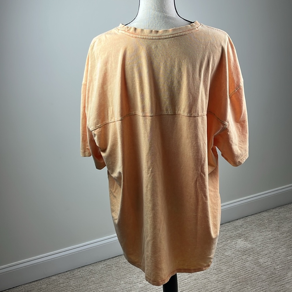 DSG Men’s Performance T-Shirt L Peach Moisture Wicking Athletic Tee - Picture 2 of 4